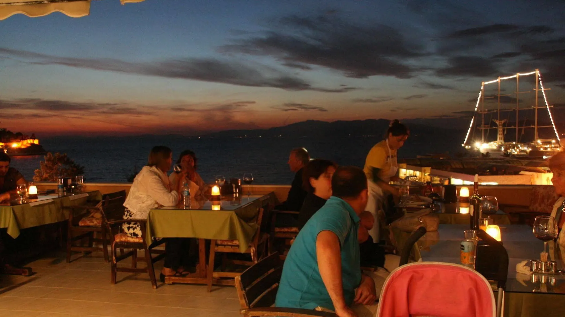 ***  Liman Hotel Kusadası Törökország